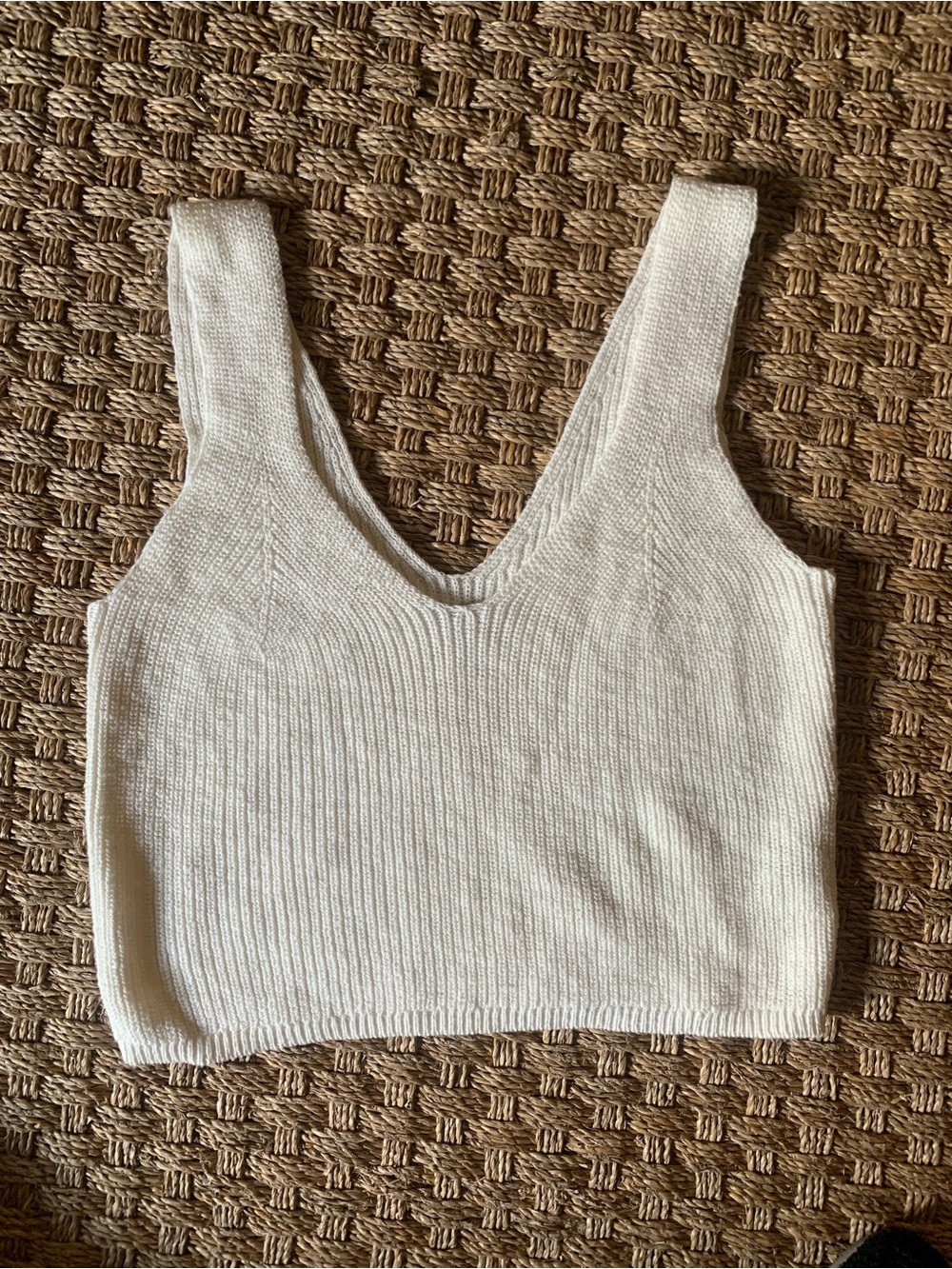Madewell-Cream Knit V-Neck Cropped Tank Top